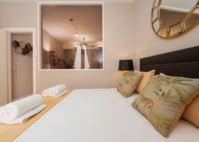 C31 Deluxe Apartment Into Cathedral Square